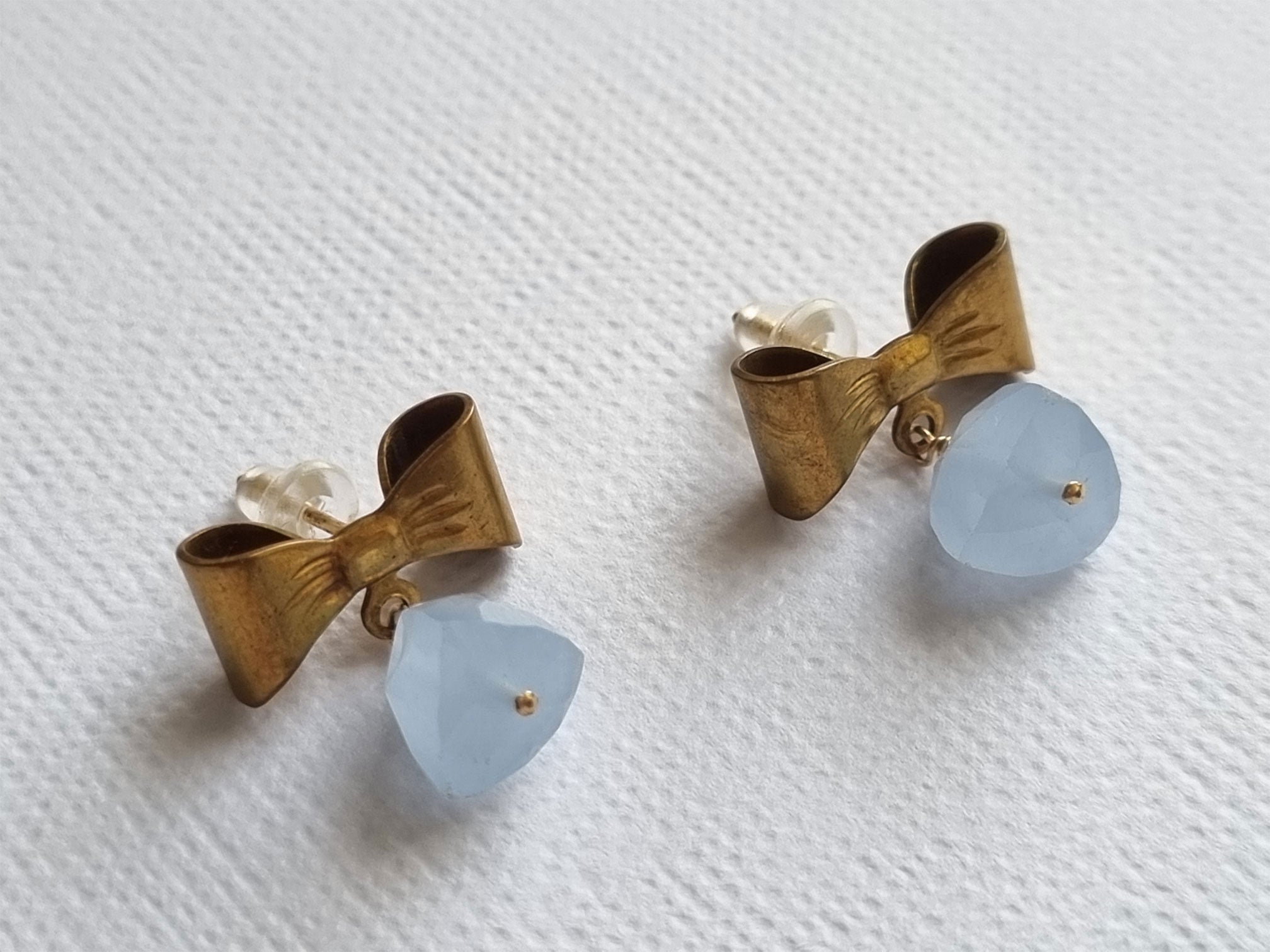 Vintage China Kats Blue Bow Grey Kitty Earrings – Key La Vie